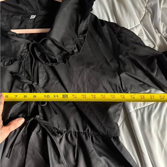 Tie  front puff long sleeve baby doll top small - Picture 5 of 5